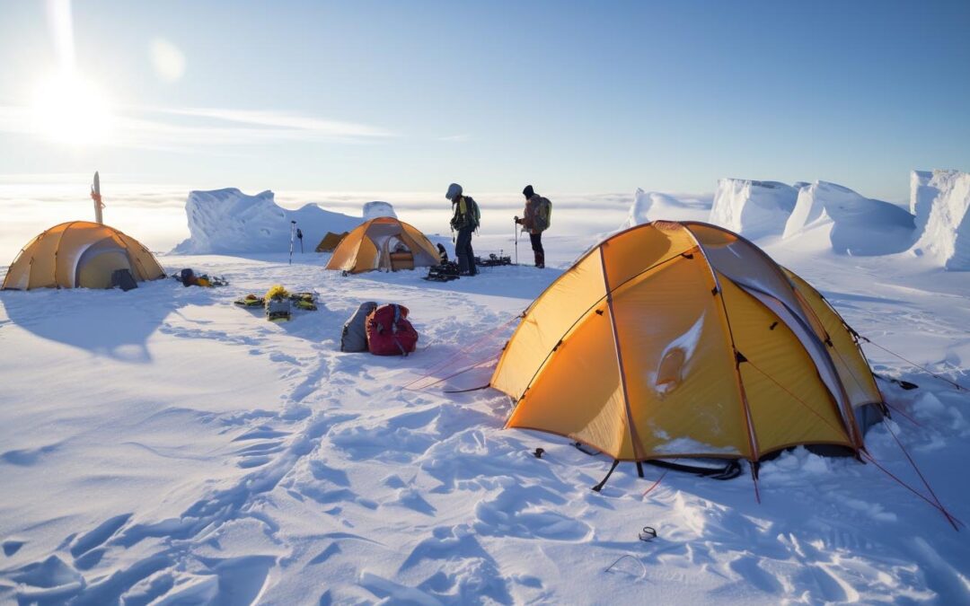Campsite activities Snow Hiking